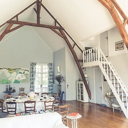 Holiday home Gorgeous Manor In The Auvergne With Private Pool Meaulne