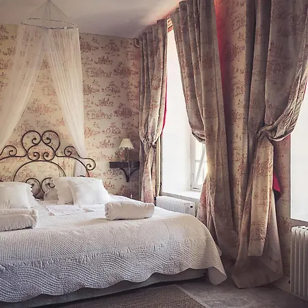 Holiday home Gorgeous Manor In The Auvergne With Private Pool